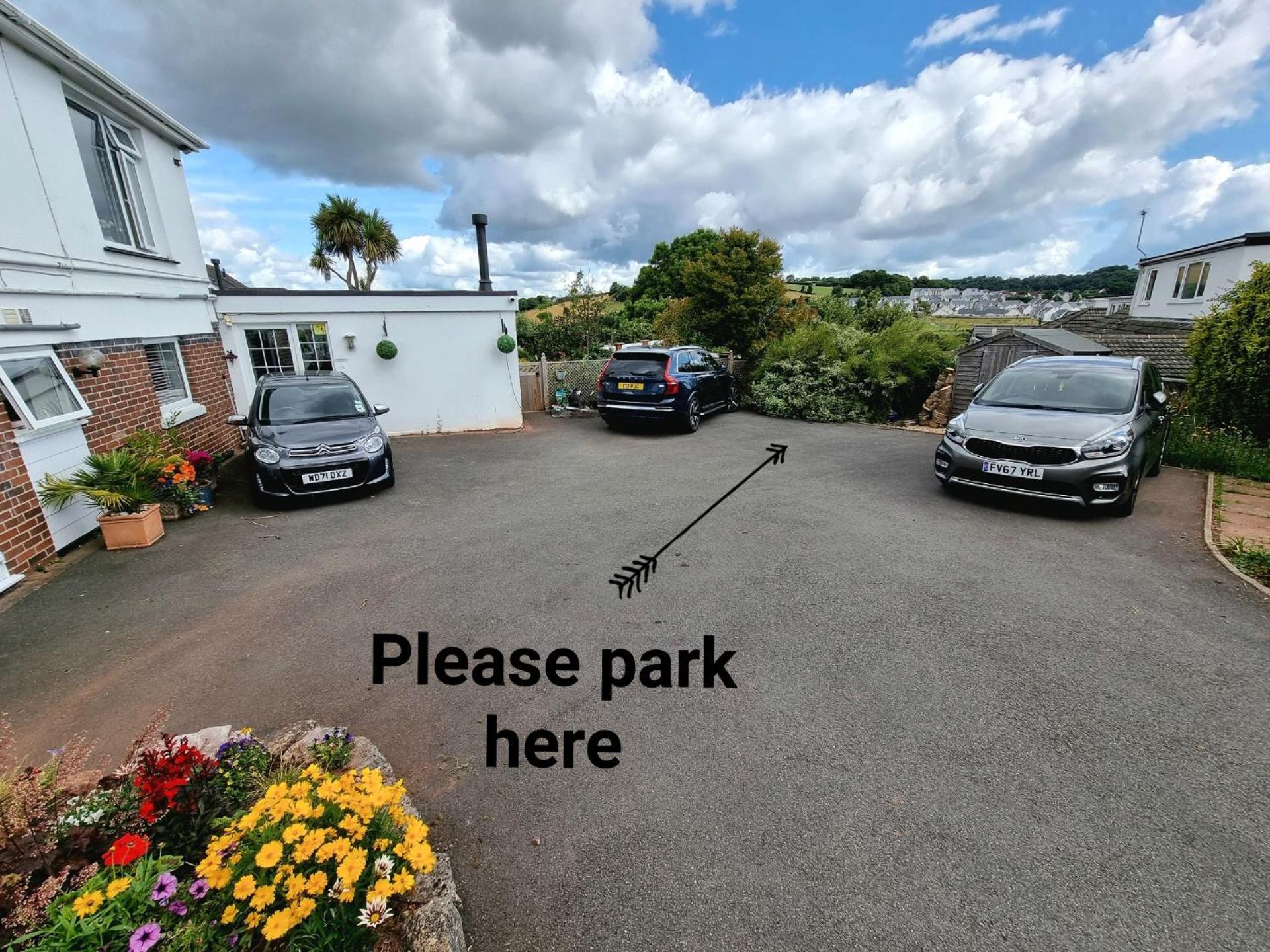 Lovely Private Studio Room With Own Kitchen And Bathroom. Set In The Popular Area Of Shiphay In Torquay And Only A Short Walk From Torbay Hospital Bagian luar foto